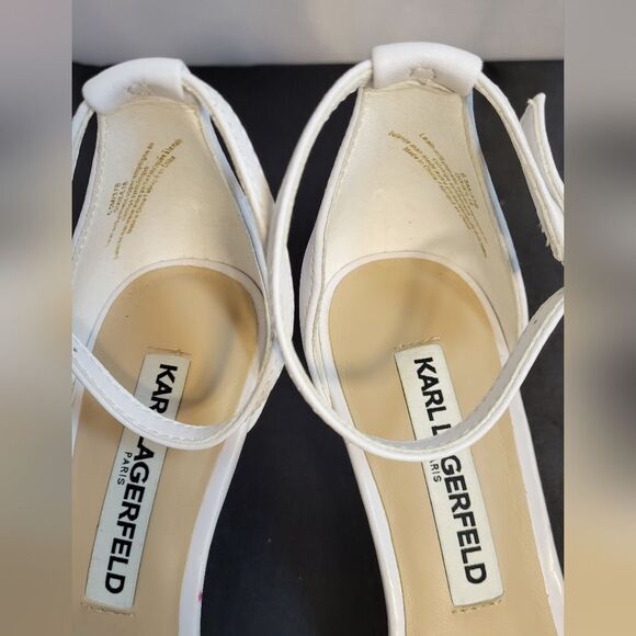 KARL LAGERFELD DIXIE CLEAR LUCITE LOW HEEL ADJUSTABLE BUCKLE&ANKLE SANDAL - Picture 13 of 14